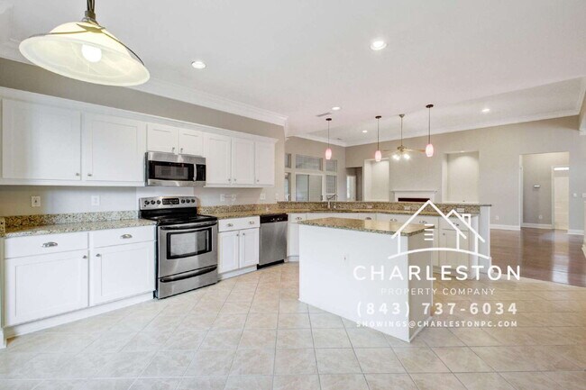 Building Photo - 6040 Fieldstone Cir