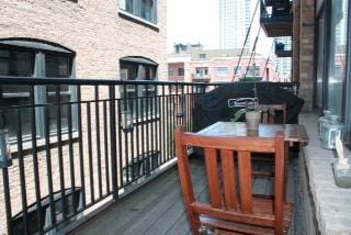 Building Photo - 226 N Clinton St