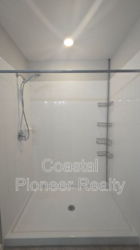 Building Photo - 9613 Sage Creek Dr