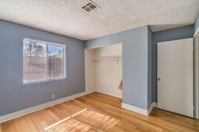 Building Photo - 7961 Lions Rock Way