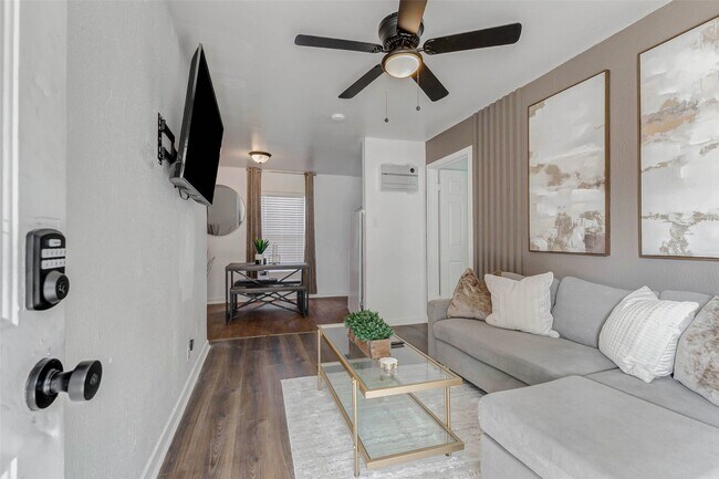 Building Photo - 2917 Ashley St