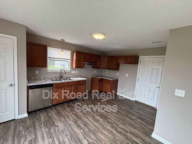 Building Photo - 209 Wexford Dr