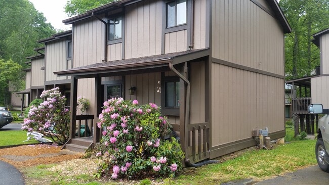 Front door - 24180 Woodridge Cir