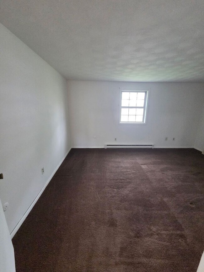 Building Photo - 177-187 Ashford Dr