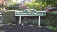 Building Photo - 354B Delancey Pl