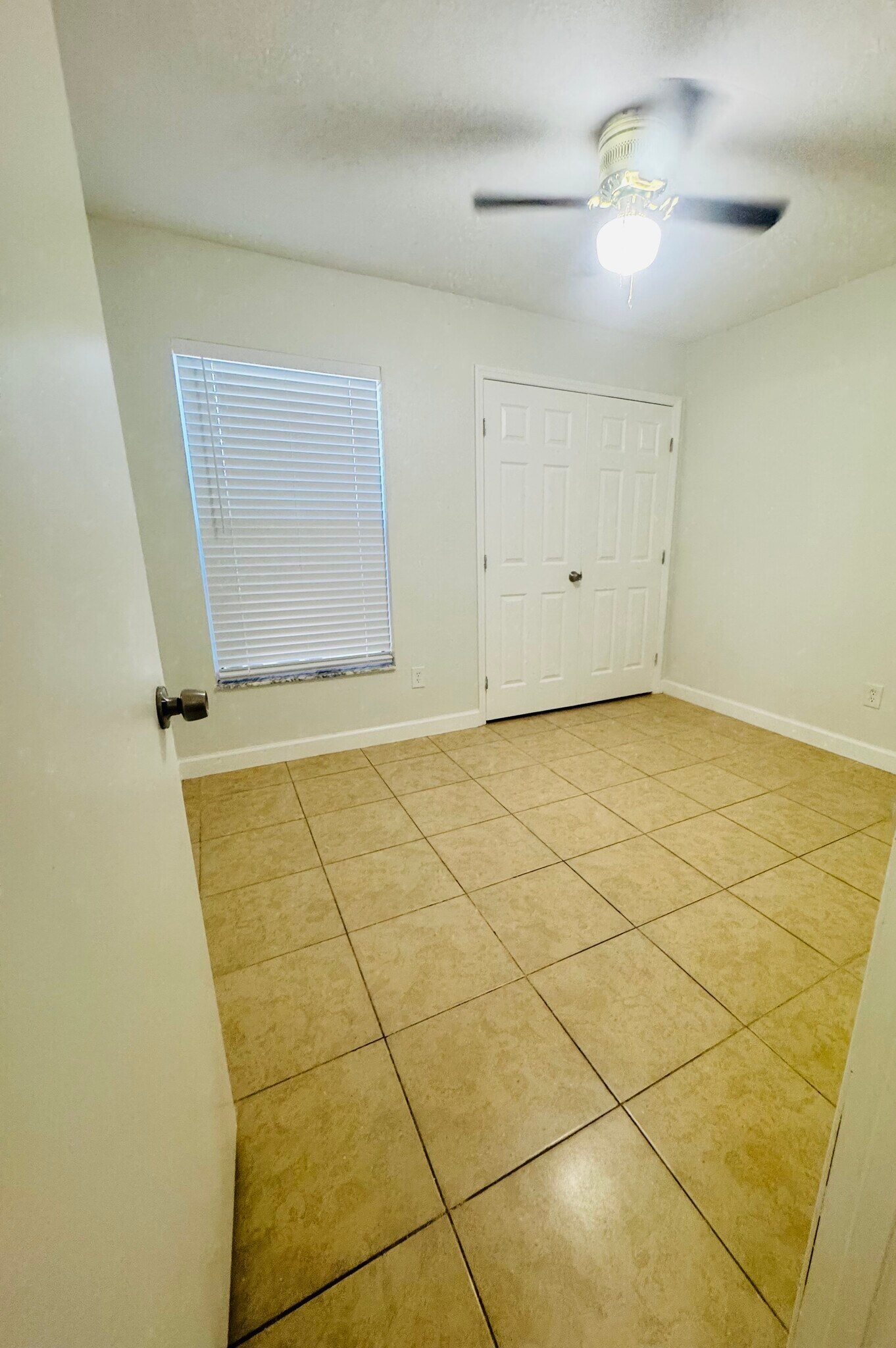 Building Photo - 38 Silver Oak Cir