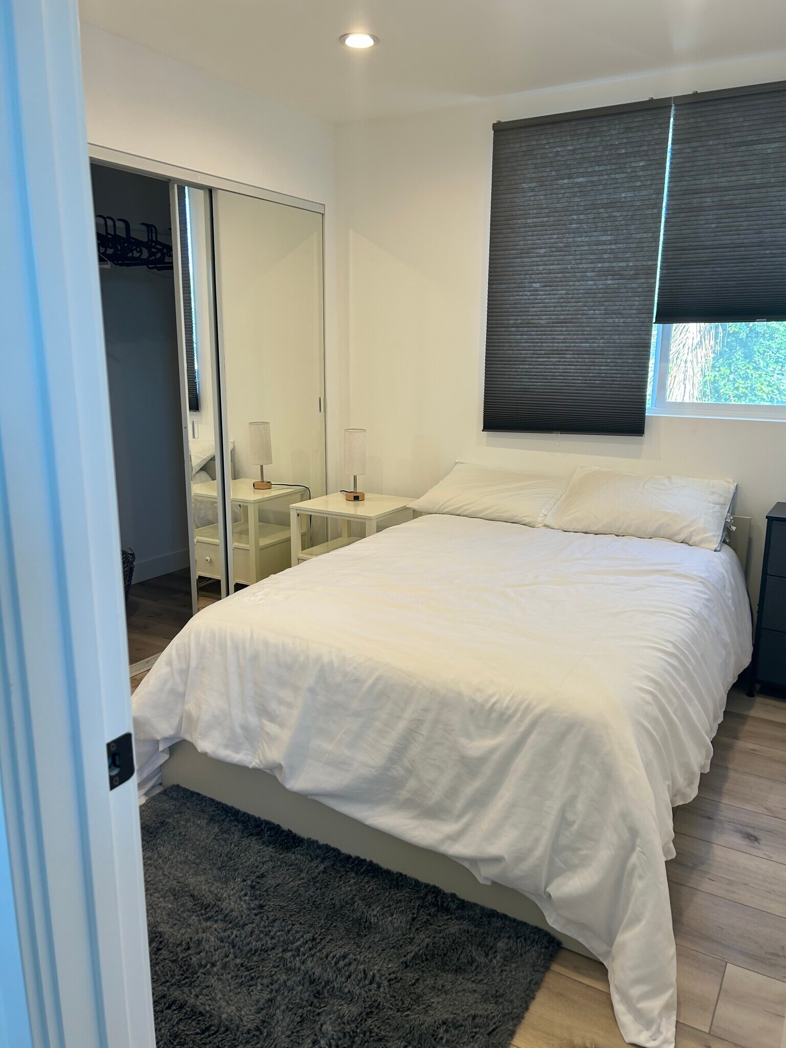 Building Photo - 6126 Alcove Ave