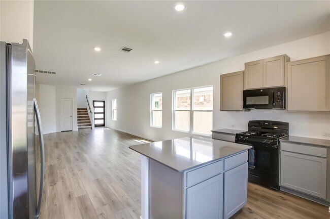 Building Photo - 232 Canley Lp