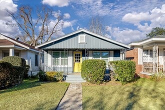 Building Photo - Updated 3BR, 2BA Craftsman Home Minutes from Downtown Savannah