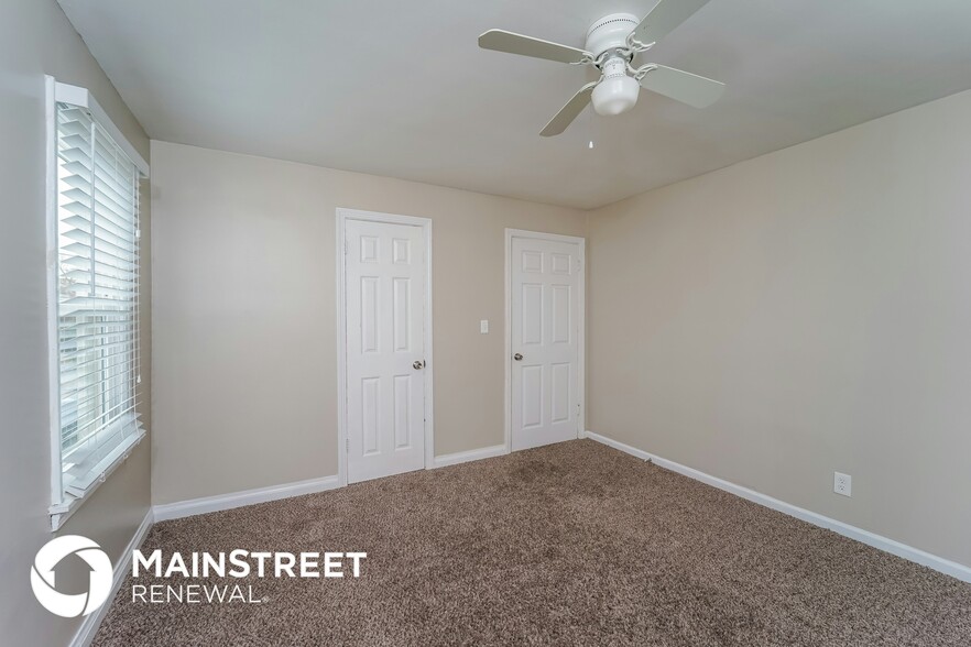 Building Photo - 4218 Laura Ave