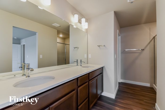 Building Photo - 11148 Murrelet Dr