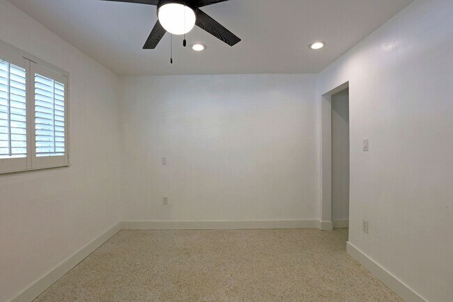 Building Photo - 1353 Stadler Dr