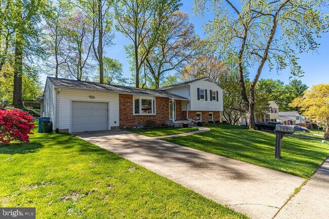 Building Photo - 8317 Harland Dr