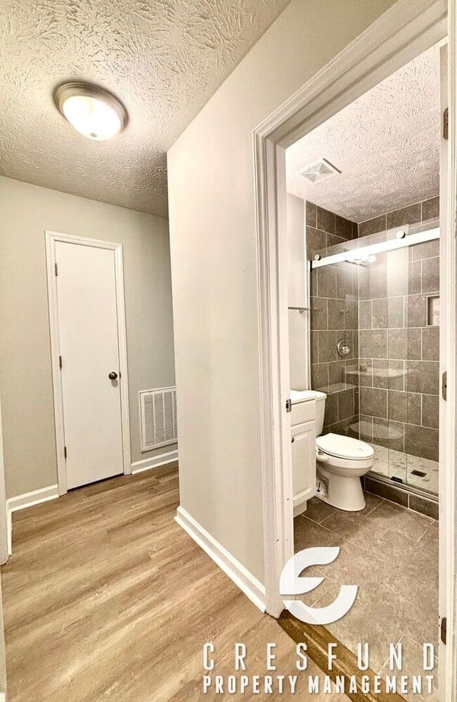 Building Photo - Coziest 3 Bed, 2 Bath - 15 MINUTES FROM YA...