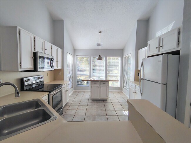 Building Photo - 4403 Waterfall Way