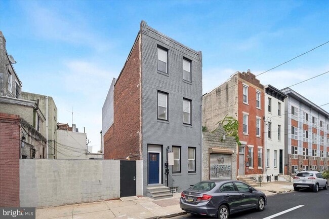 Building Photo - 1145 S 15th St