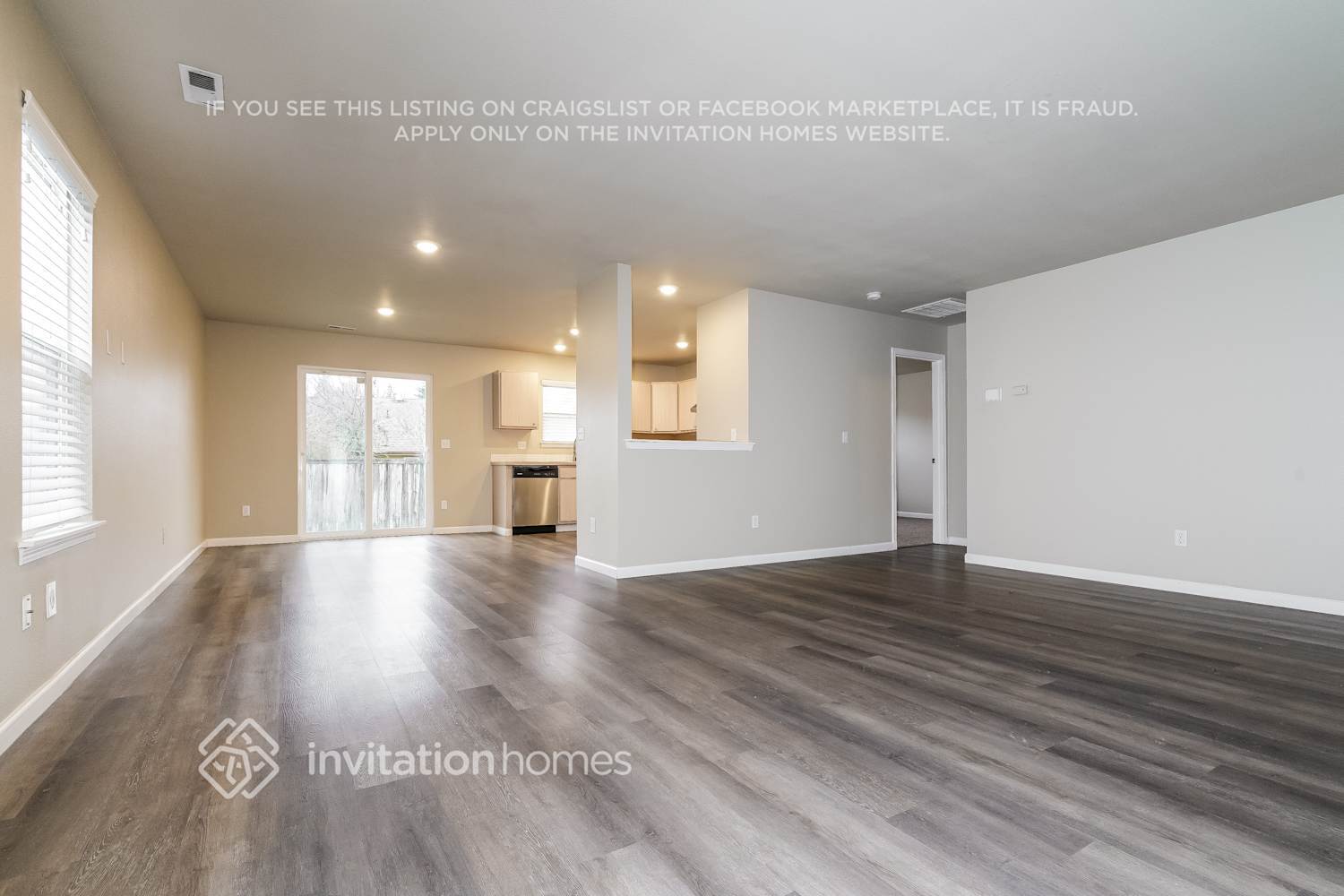 Building Photo - 16914 130th Ave E