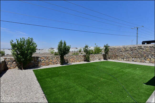 Building Photo - 205 Anglesy Pl