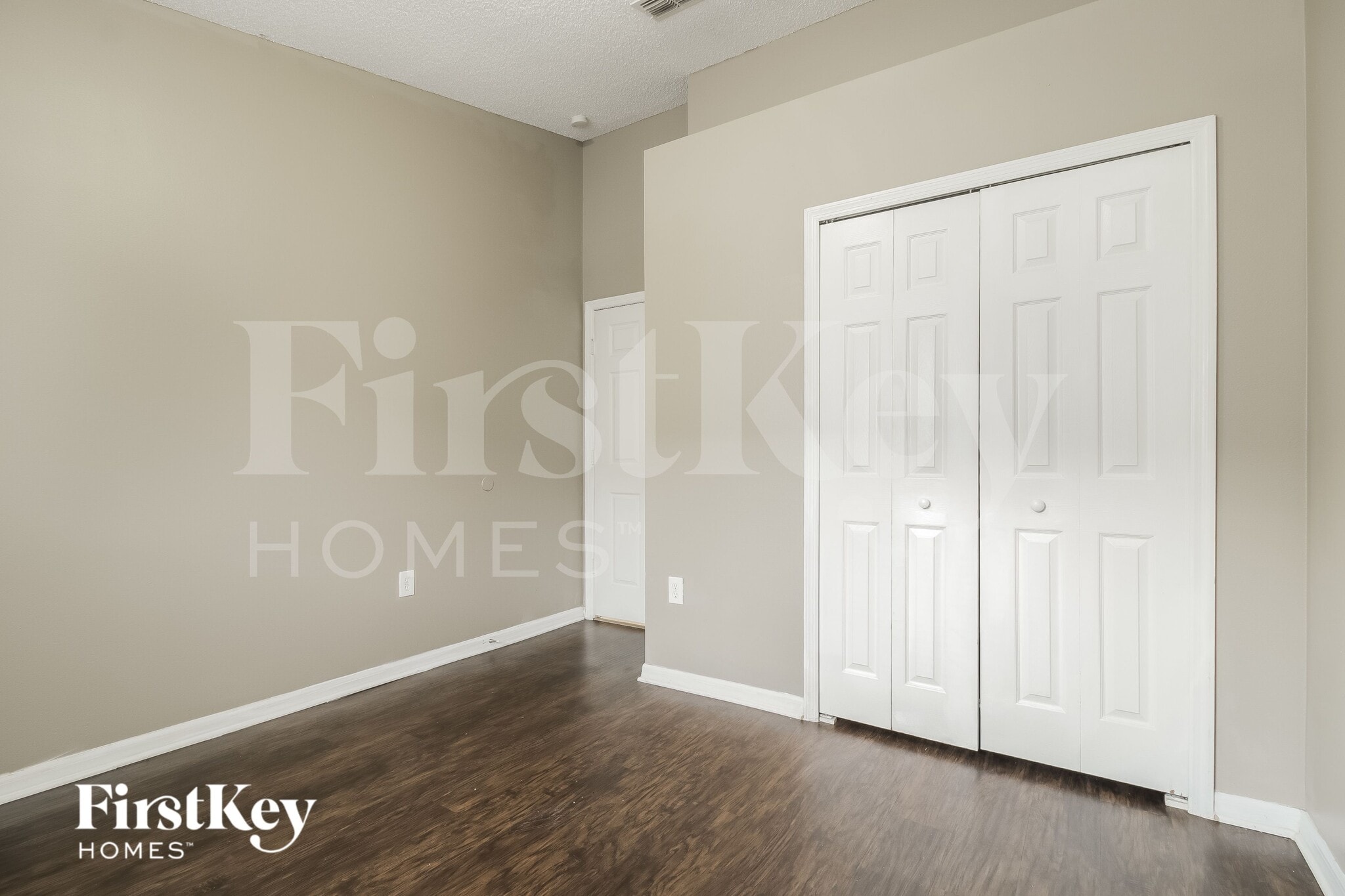 Building Photo - 7560 Groveoak Dr