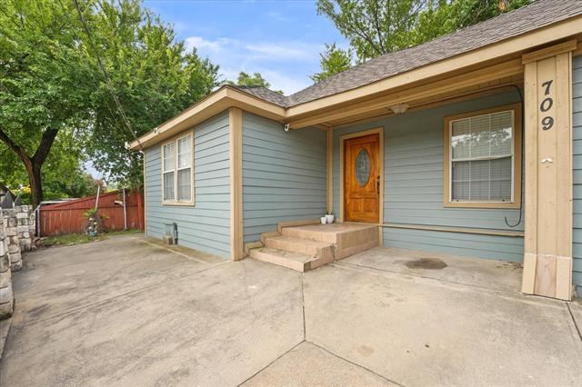 Building Photo - 709 S Munger Blvd
