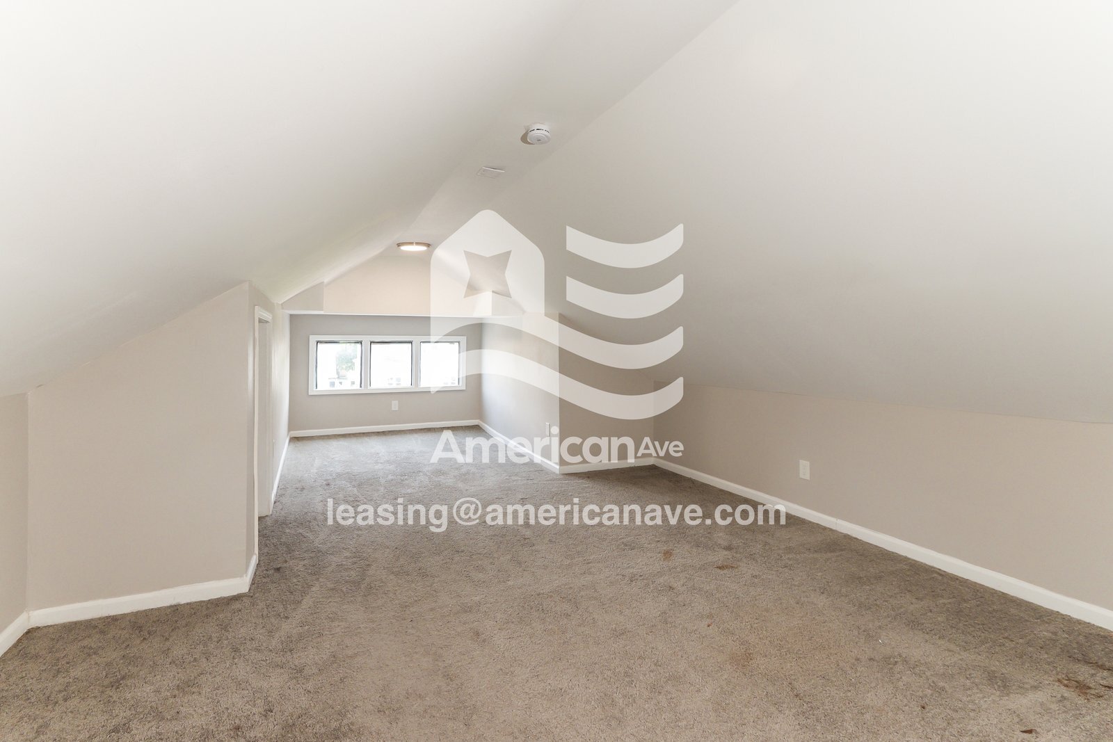Building Photo - 624 S 38th St