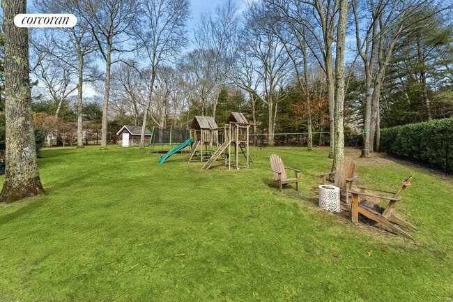 Building Photo - 44 Midhampton Ave