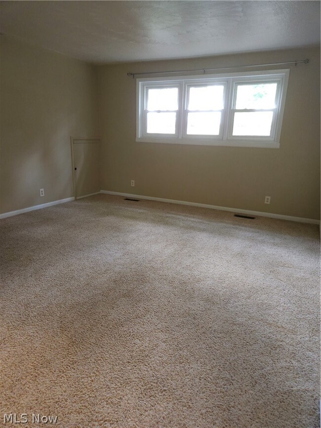 Building Photo - 1382 9th St