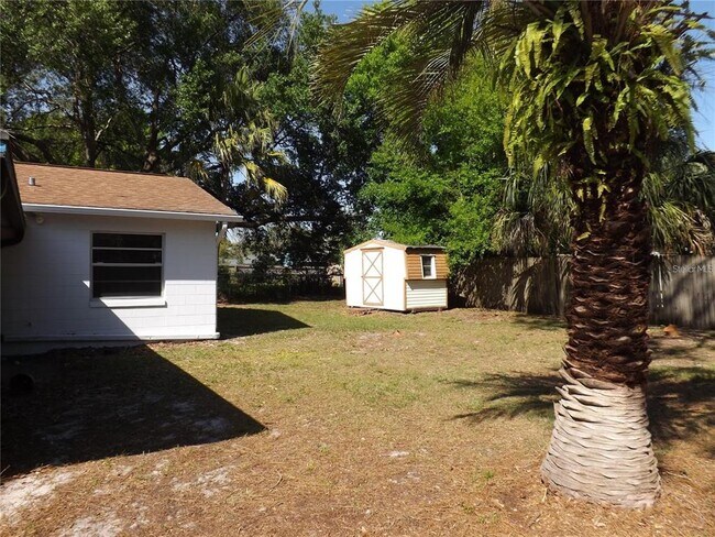 Building Photo - 5515 Albert Dr
