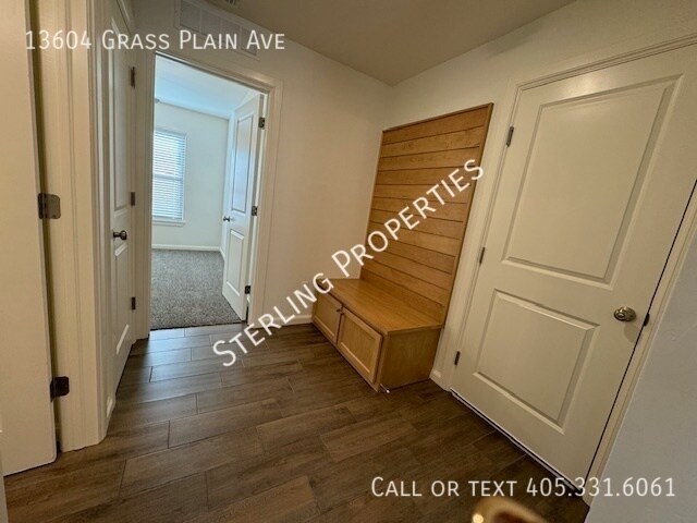 Building Photo - 13604 Grass Plain Ave