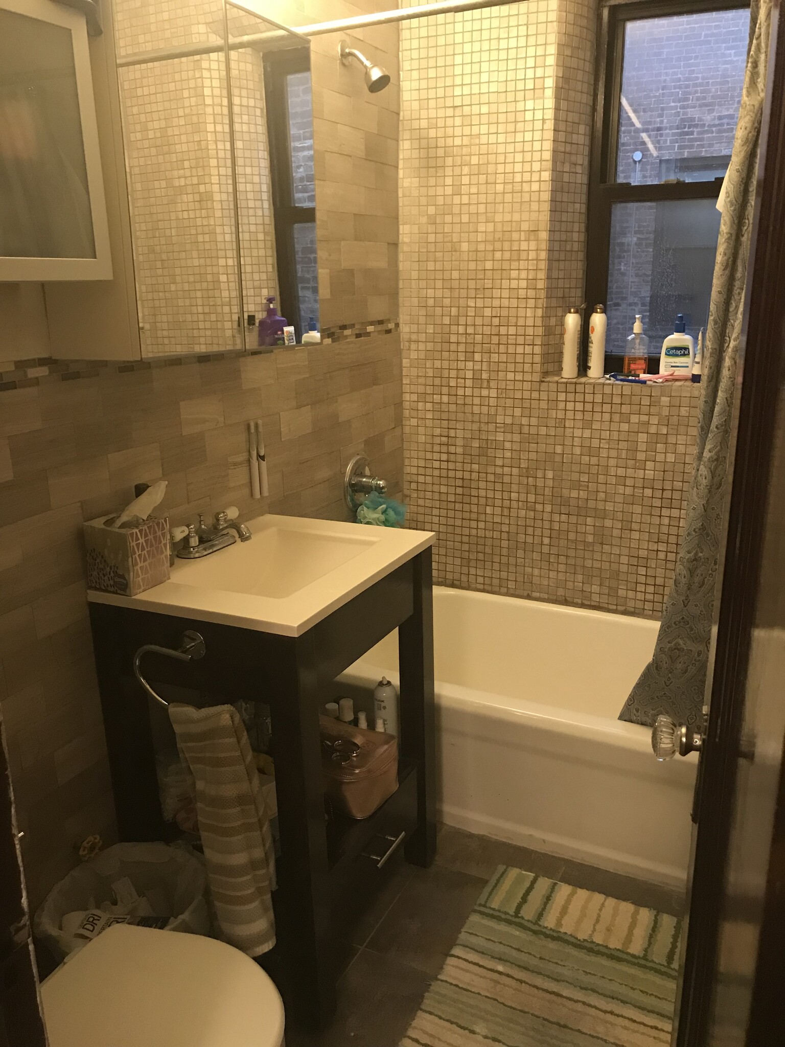 Building Photo - 30-83 Crescent St