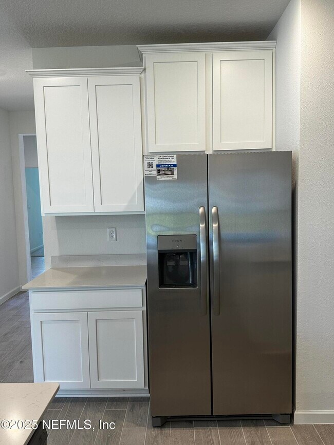 Building Photo - 235 Simonson Run