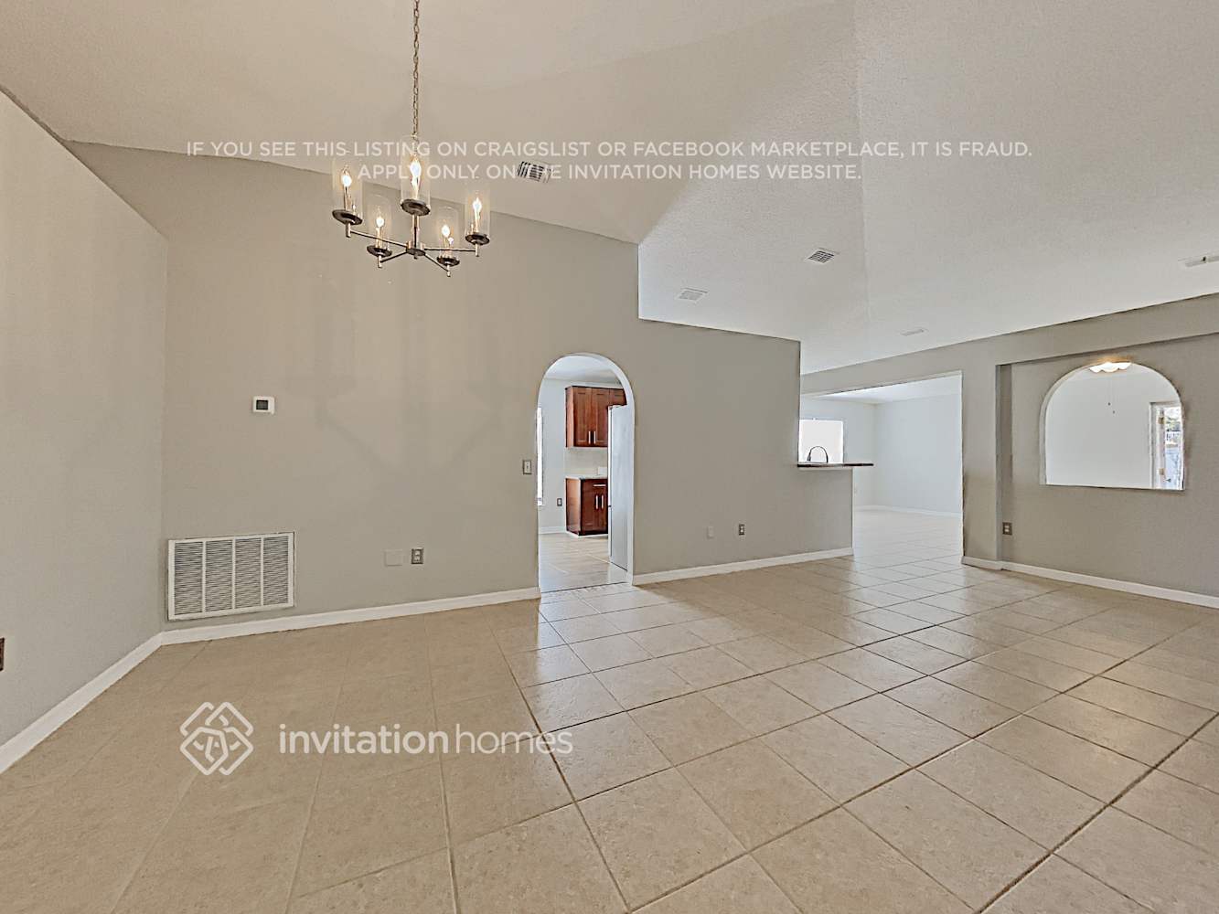 Building Photo - 1622 Hudderfield Cir W