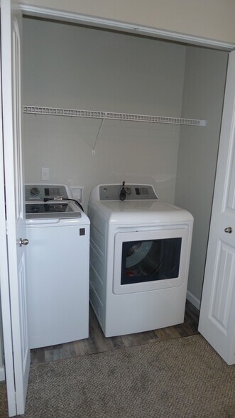 Washer and dryer - 1138 R St