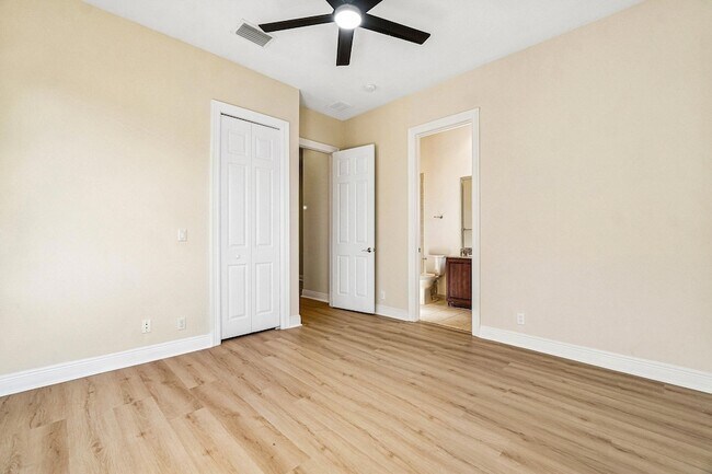 Building Photo - 10509 Vignon Ct