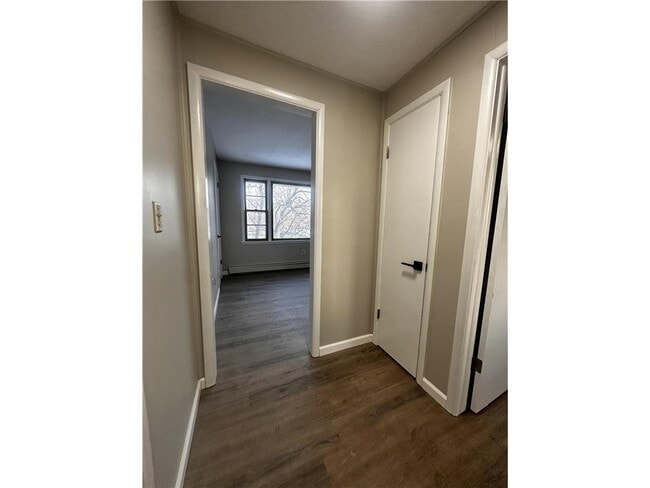 Building Photo - 453 13th Ave NW