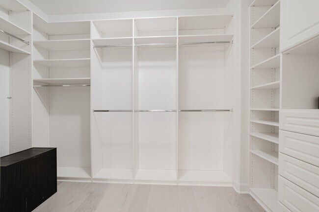 Building Photo - 7337 Corte TOMILLO