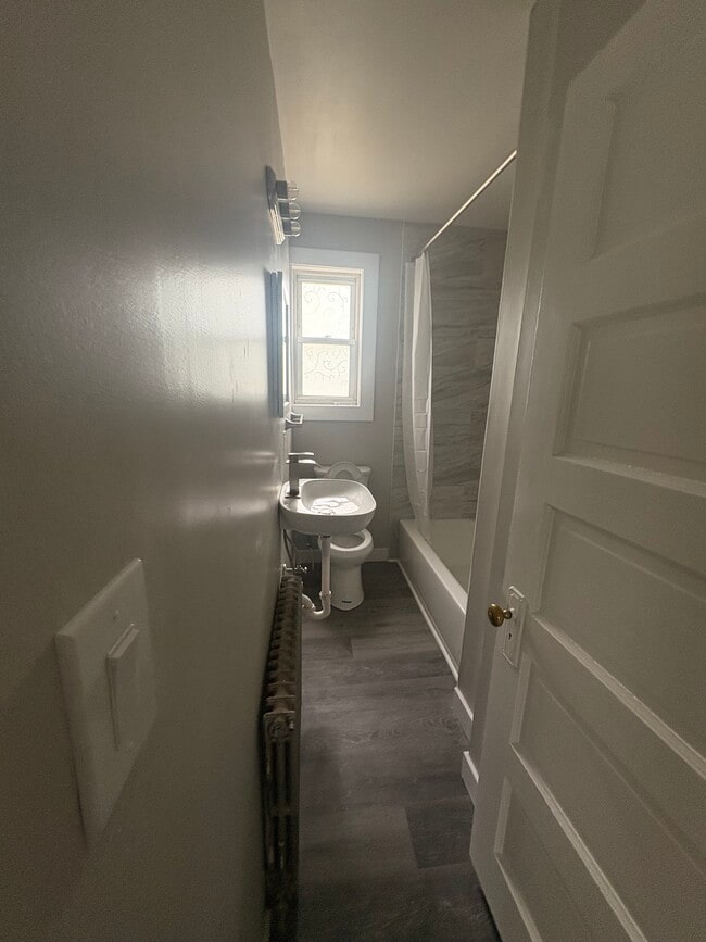 Building Photo - 401 Lafayette Ave