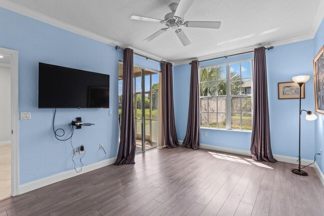 Building Photo - 6576 Villa Sonrisa Dr