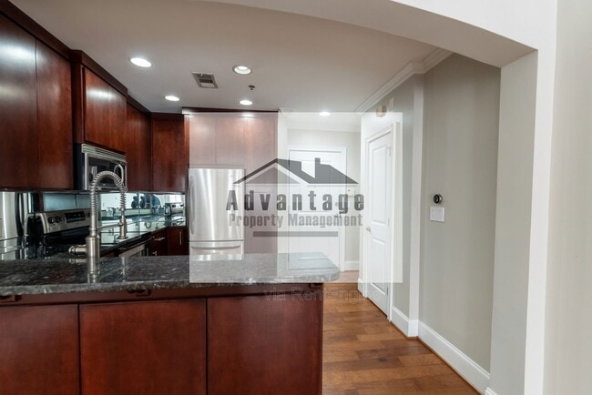 Building Photo - 2277/2255 Peachtree Rd NE