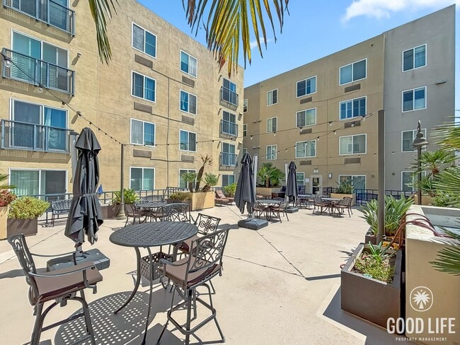 Building Photo - Stunning 2BD/2BA Condo in Little Italy W/ ...