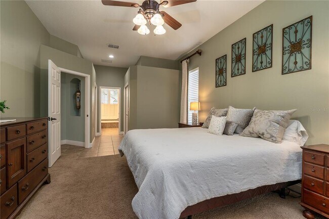 Building Photo - 3829 Spruce Pine Dr