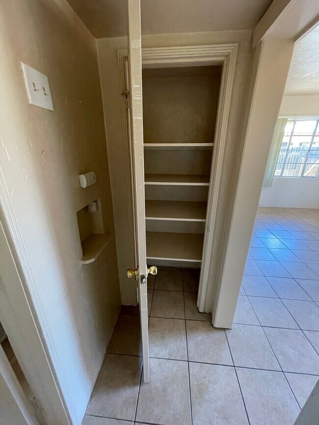 Building Photo - MOVE IN SPECIAL-500.00 OFF 1ST MONTHS RENT...