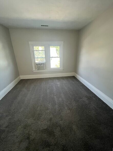 Building Photo - 1712 W Bradley Ave