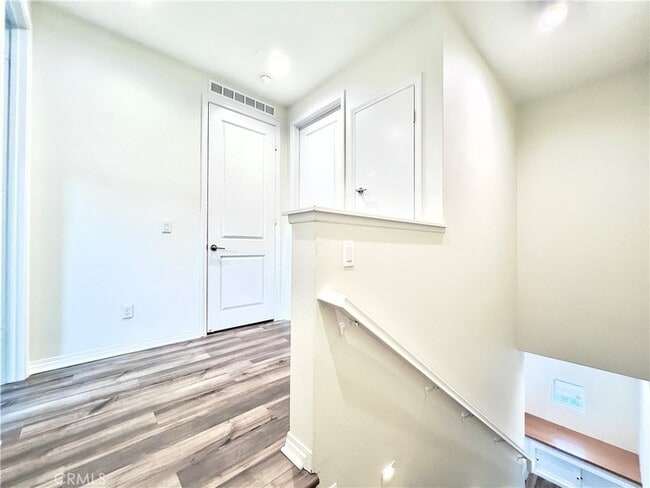 Building Photo - 110 Keeper