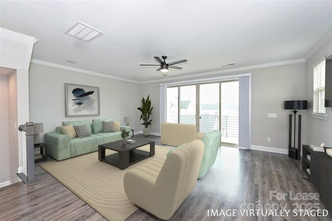 Building Photo - 2635 Statesville Ave