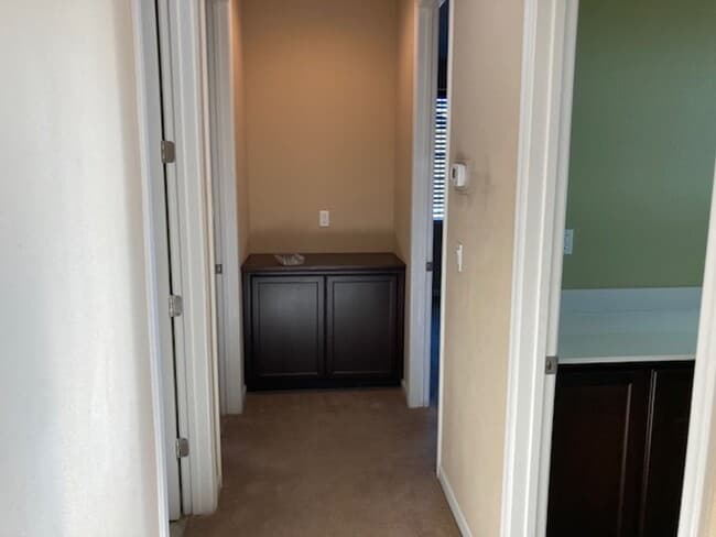 Building Photo - 2285 Rutland Ct