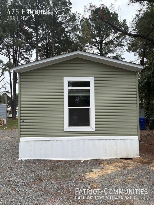 Building Photo - 475 E Robins St