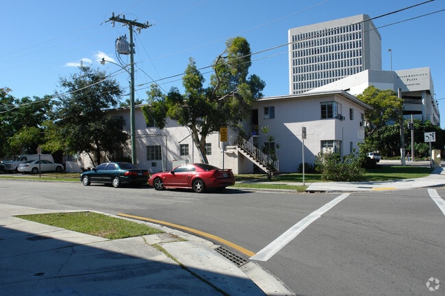 Primary Photo - 711 Beacom Blvd