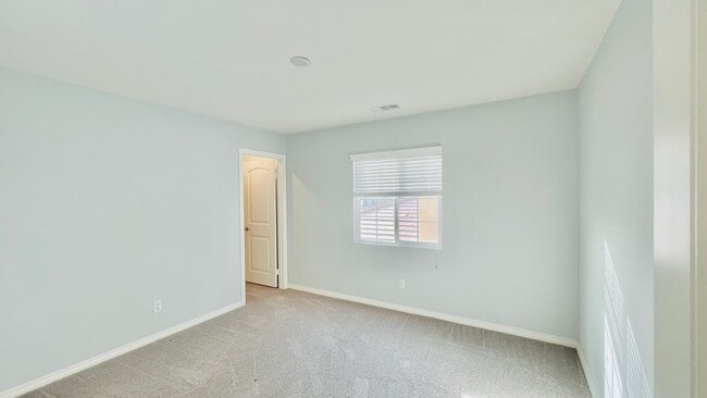 Building Photo - BEAUTIFUL 5BD/3BA-2 Story Home available for rent in Jurupa Valley!