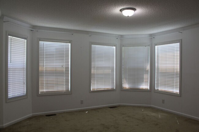 Building Photo - 110 Fisher Dr